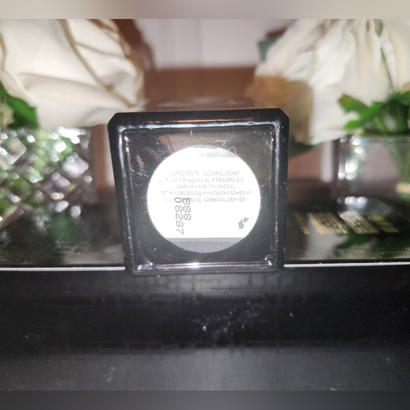 Vintage Dark Amber & Ginger Lily Cologne Spray by Jo Malone; 100ml / 3.4 fl.oz - Picture 9 of 13